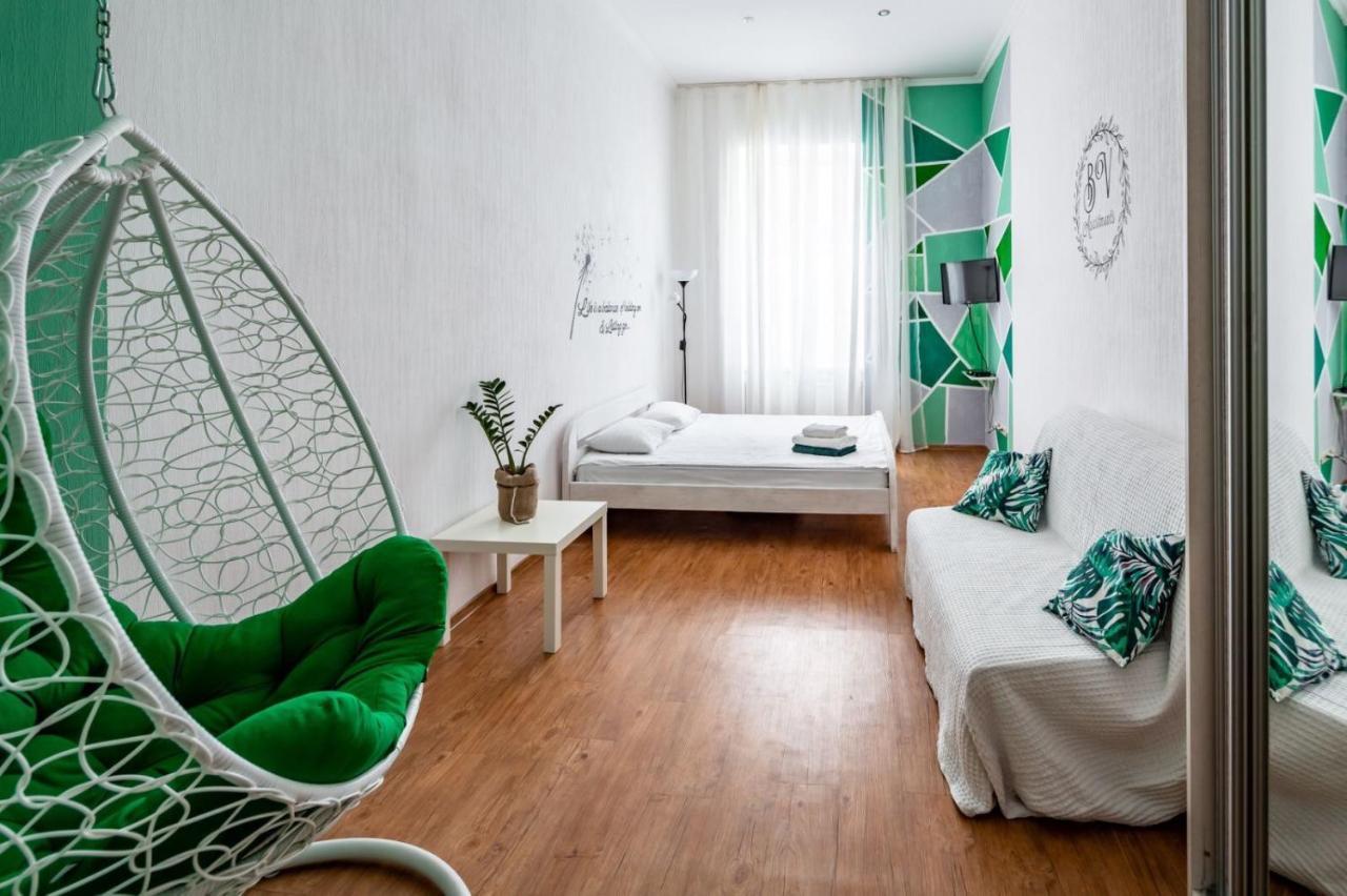 Bv Apartments Cozy In Center Lviv Extérieur photo